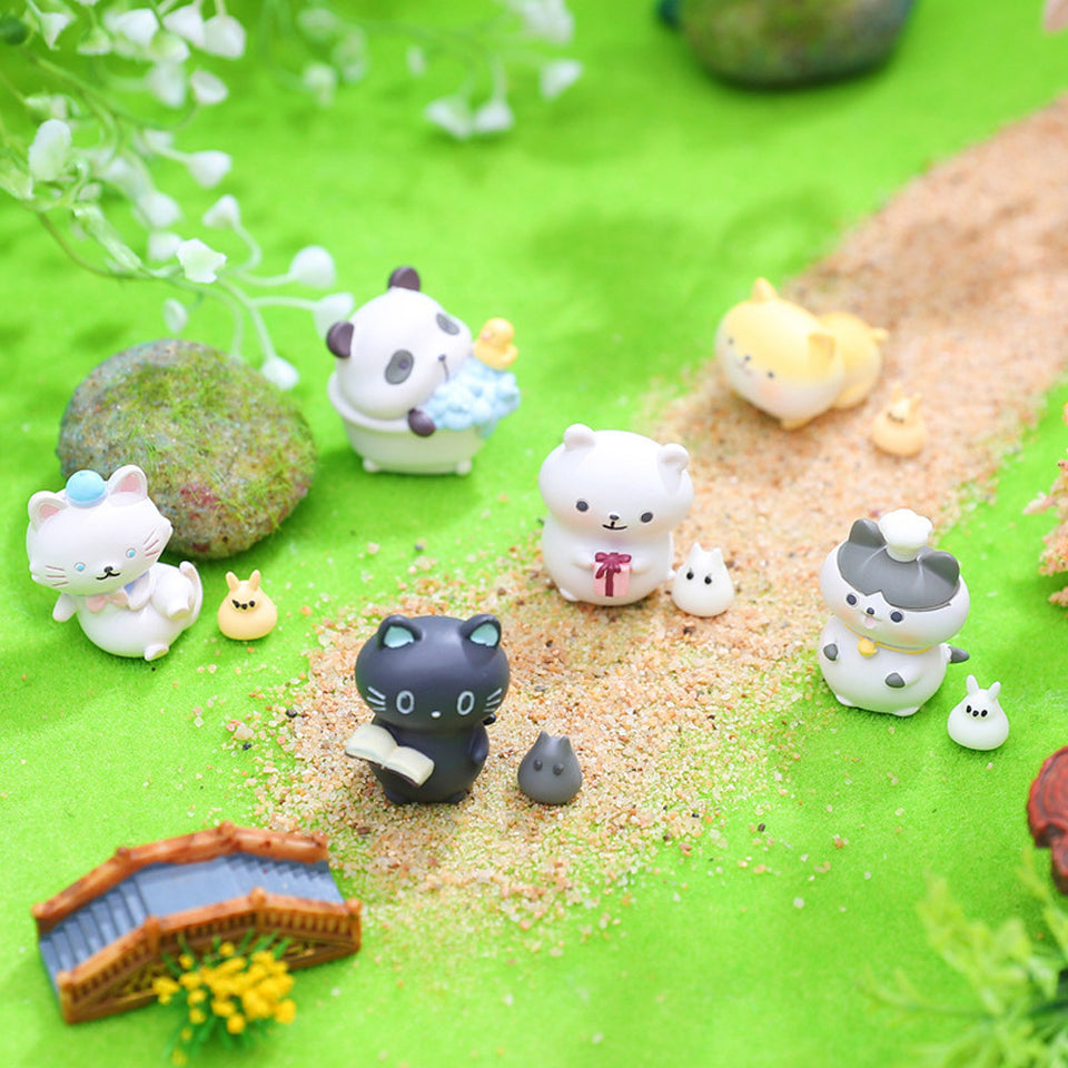 8pcs Japanese Mini Cat with Baby Cat Decoration Pieces