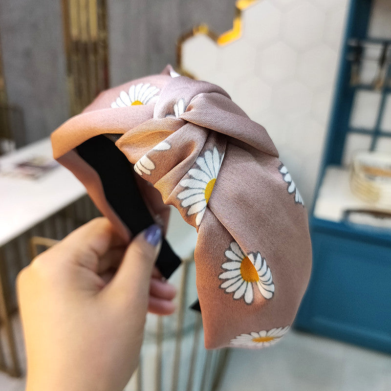 Stylish Knot Flower Printed Hairband