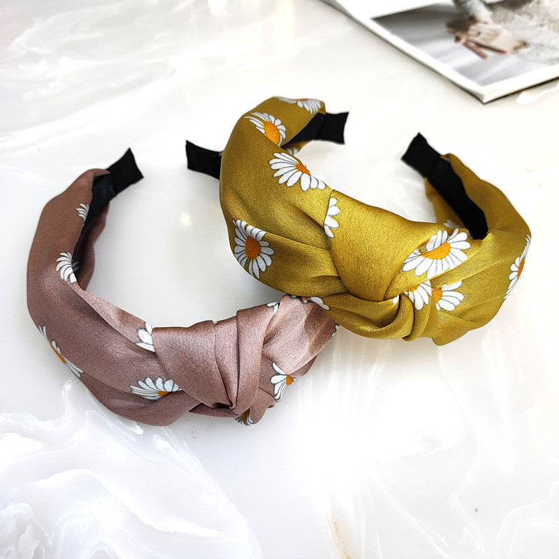 Stylish Knot Flower Printed Hairband