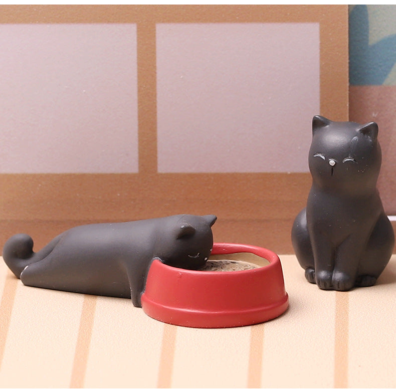 Set of 8 Japanese Mini Cat Decoration Pieces