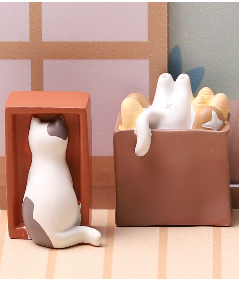 Set of 8 Japanese Mini Cat Decoration Pieces